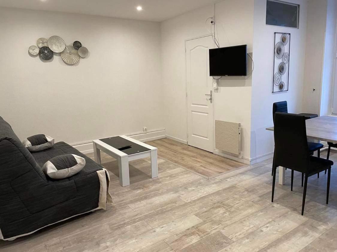Appart Meuble 45M2 Calme Et Lumineux Au Continental Vittel Exteriör bild
